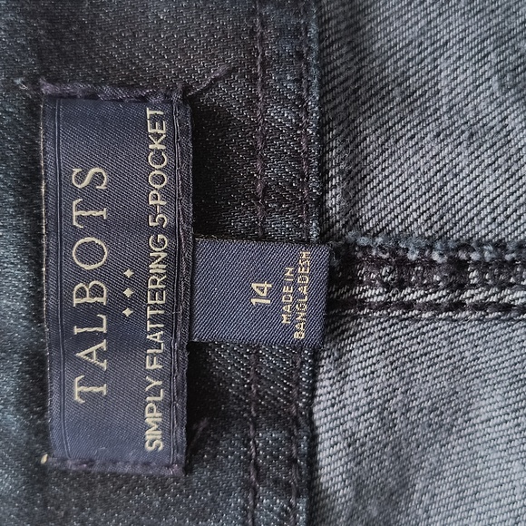 Talbots Dark Blue Wash Denim Jeans - size 14 - Picture 3 of 6